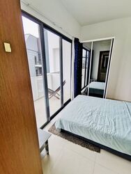 8 Farrer Suites (D8), Apartment #613038951